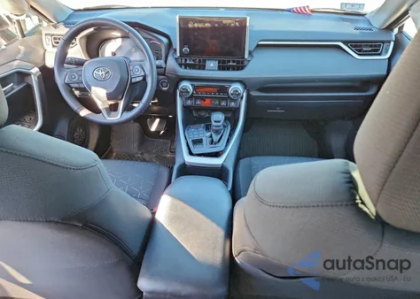 2025 Toyota Rav4 Xle из США, поврежденный, VIN 2T3P1RFV1SW581140